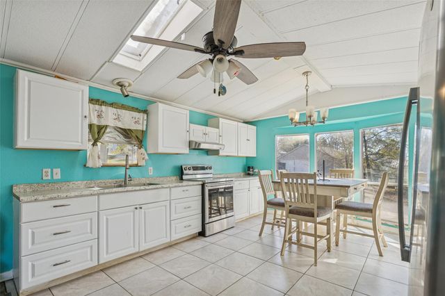 242 Pear Street, Livingston, TX 77351