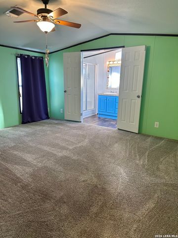 470 Pr 1519, Bandera, TX 78003