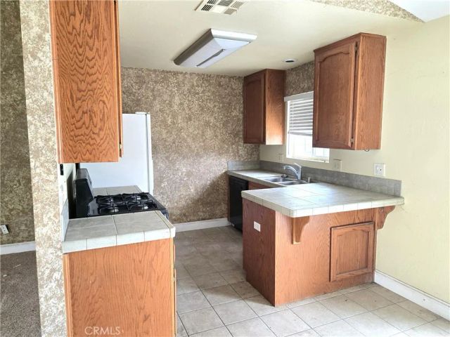 23441 Lakeview Drive, Tehachapi, CA 93581