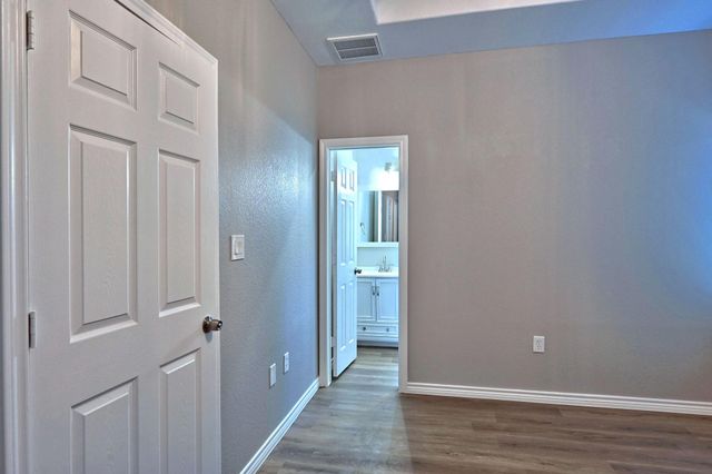 11911 Nelwood, Willis, TX 77318