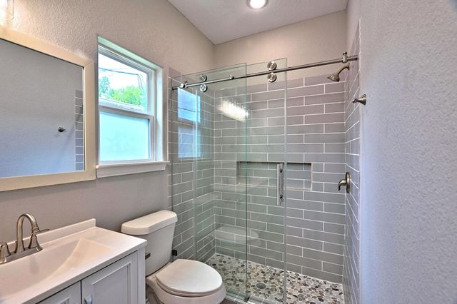 11911 Nelwood, Willis, TX 77318