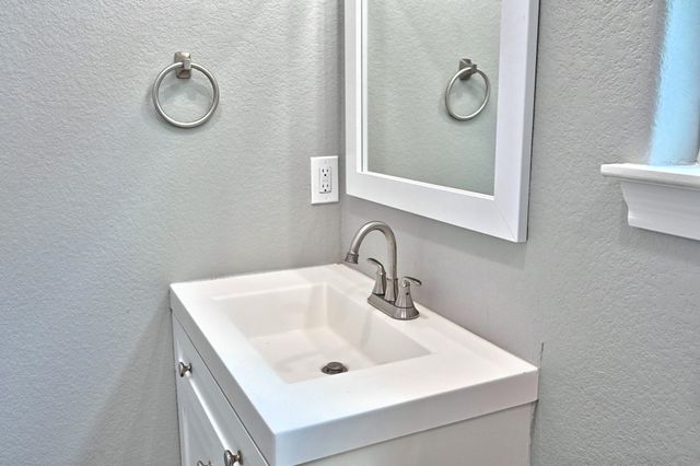 11911 Nelwood, Willis, TX 77318