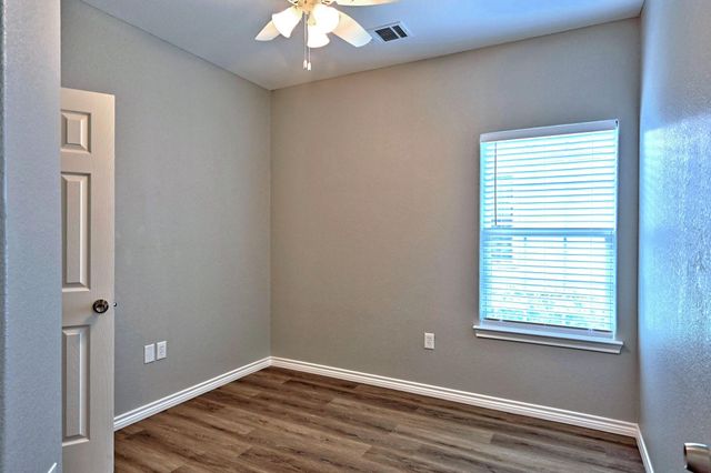 11911 Nelwood, Willis, TX 77318