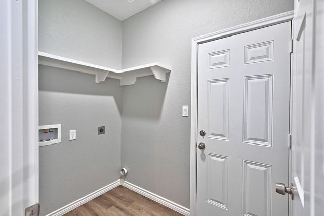 11911 Nelwood, Willis, TX 77318