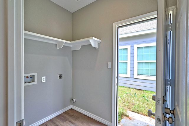 11911 Nelwood, Willis, TX 77318