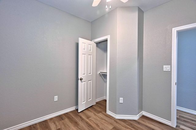 11911 Nelwood, Willis, TX 77318