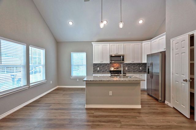 11911 Nelwood, Willis, TX 77318