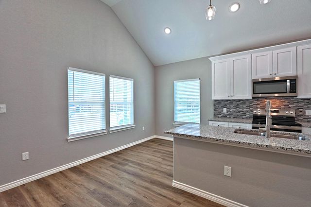 11911 Nelwood, Willis, TX 77318