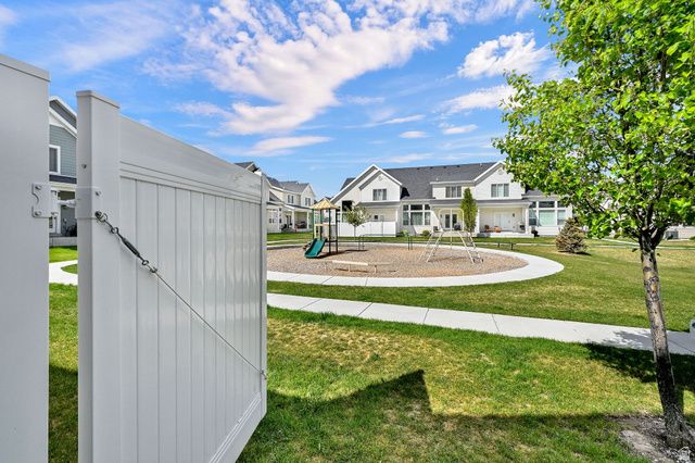 4498 S STONINGTON WAY, Salt Lake City, UT 84129