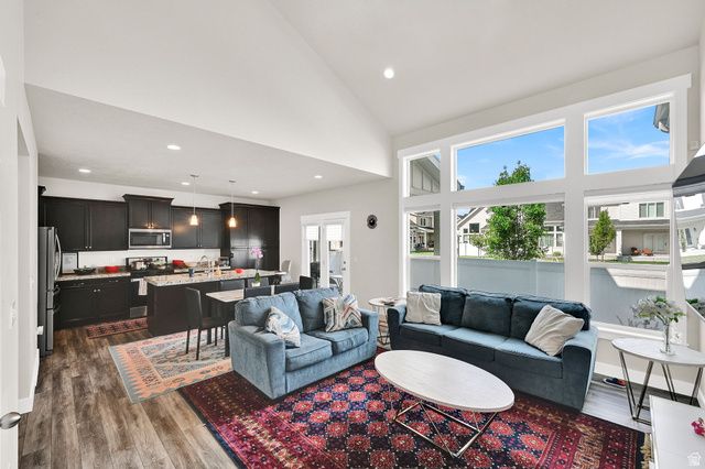 4498 S STONINGTON WAY, Salt Lake City, UT 84129