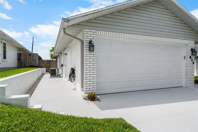 815 E 23RD AVENUE, New Smyrna Beach, FL 32169