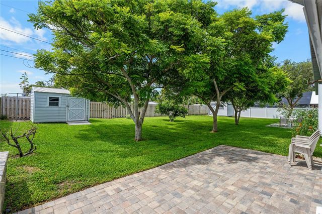 815 E 23RD AVENUE, New Smyrna Beach, FL 32169