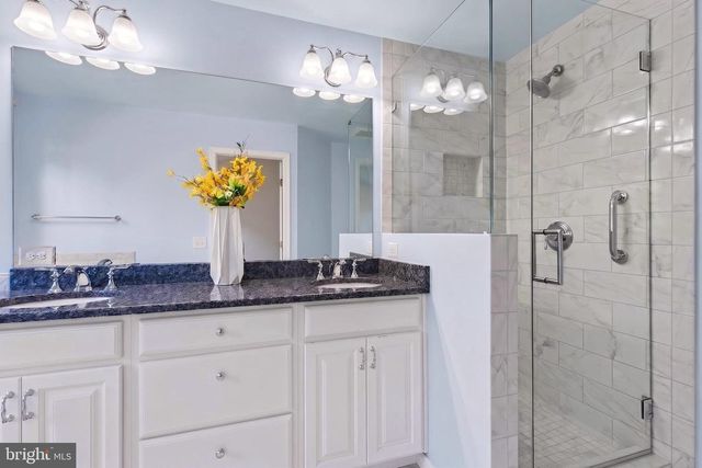 47644 SANDBANK SQ, Sterling, VA 20165