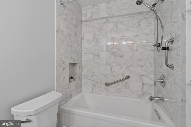 47644 SANDBANK SQ, Sterling, VA 20165