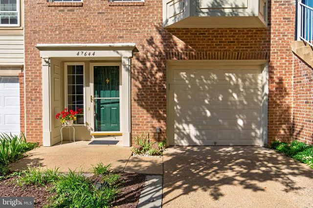 47644 SANDBANK SQ, Sterling, VA 20165