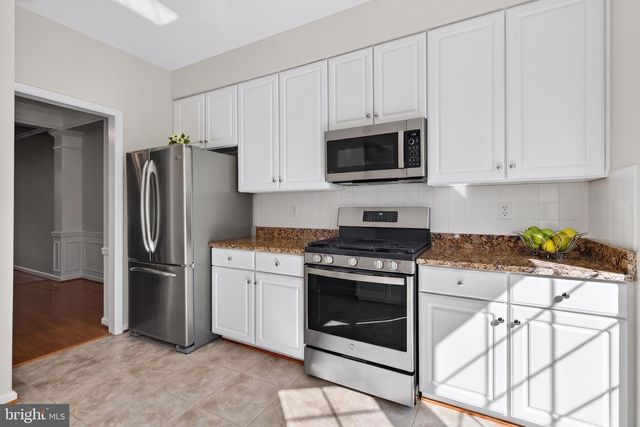 47644 SANDBANK SQ, Sterling, VA 20165