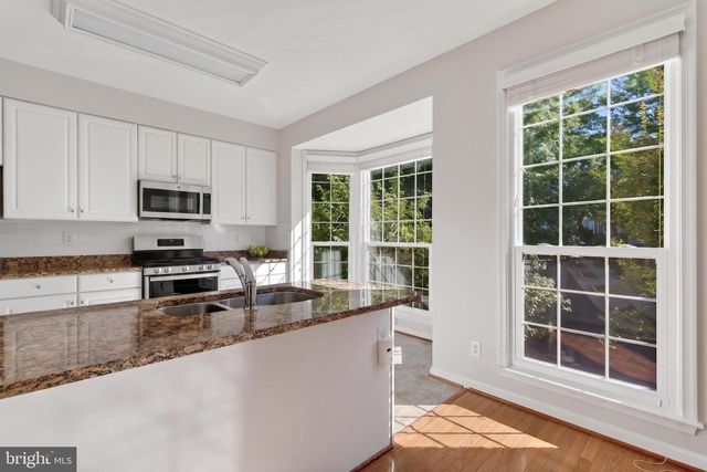 47644 SANDBANK SQ, Sterling, VA 20165