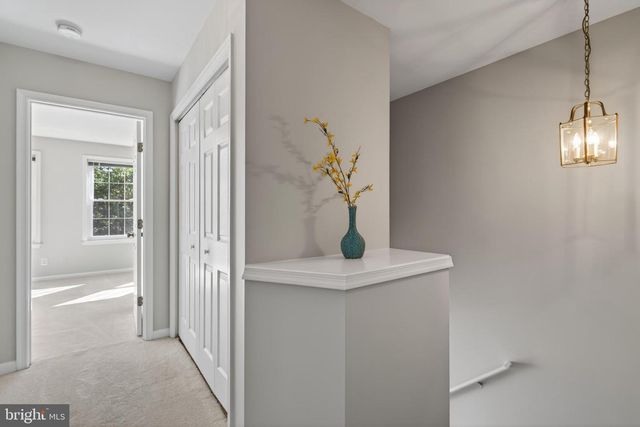 47644 SANDBANK SQ, Sterling, VA 20165
