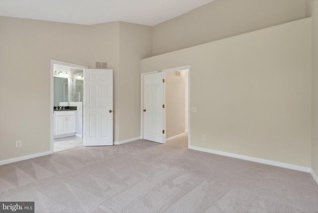 47644 SANDBANK SQ, Sterling, VA 20165