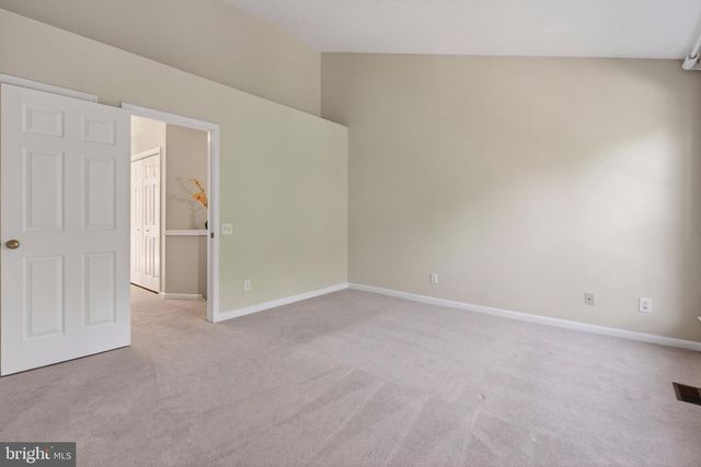 47644 SANDBANK SQ, Sterling, VA 20165