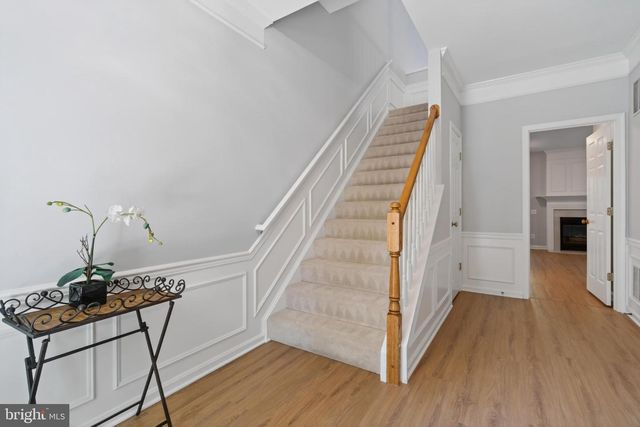 47644 SANDBANK SQ, Sterling, VA 20165