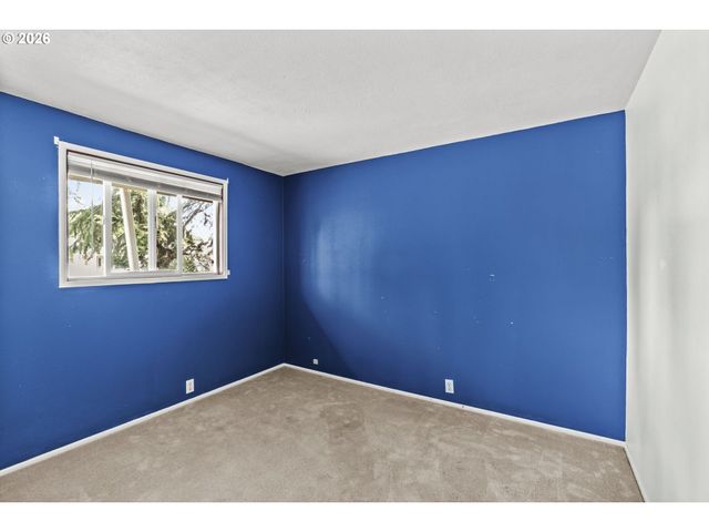 4045 HYACINTH St, Eugene, OR 97404
