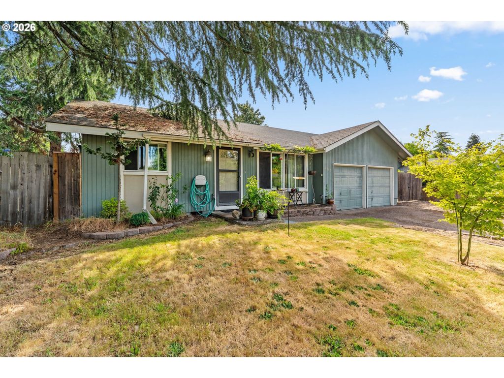 4045 HYACINTH St, Eugene, OR 97404