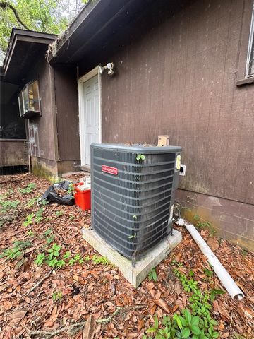 713 NW 95TH TERRACE, Gainesville, FL 32607