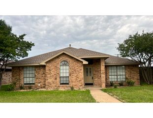 300 Stoneybrook Drive, Wylie, TX 75098