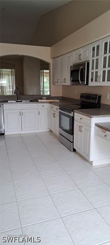 8211 Ibis Cove CIR A119, Naples, FL 34119