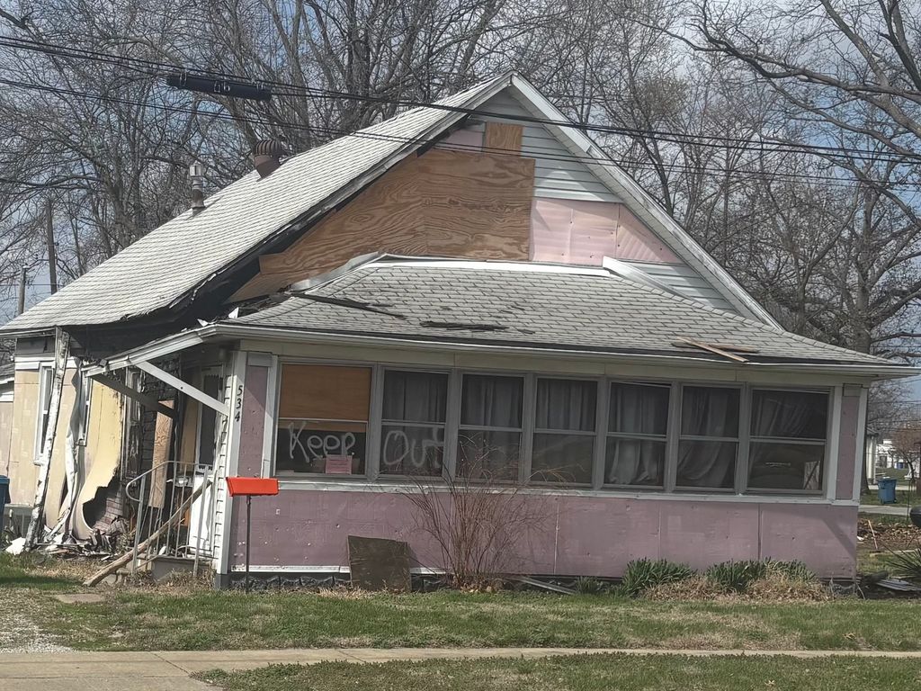 Image 1 of property listing at 534 N Lincoln Boulevard N, Centralia, IL 62801