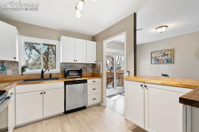2915 Hayman Terrace, Colorado Springs, CO 80910