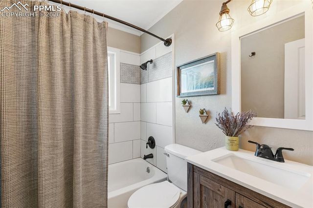 2915 Hayman Terrace, Colorado Springs, CO 80910