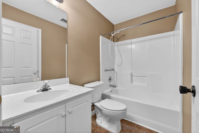 1656 Summerwoods Circle, Griffin, GA 30224