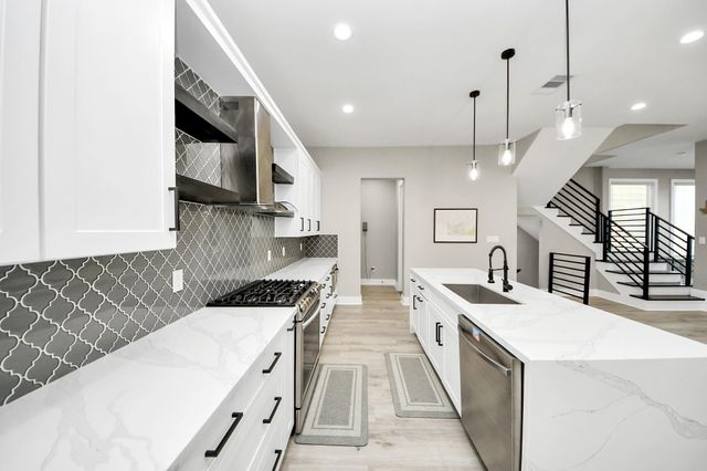 1805 Blodgett Street, Houston, TX 77004