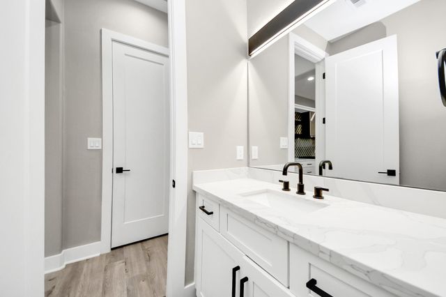 1805 Blodgett Street, Houston, TX 77004
