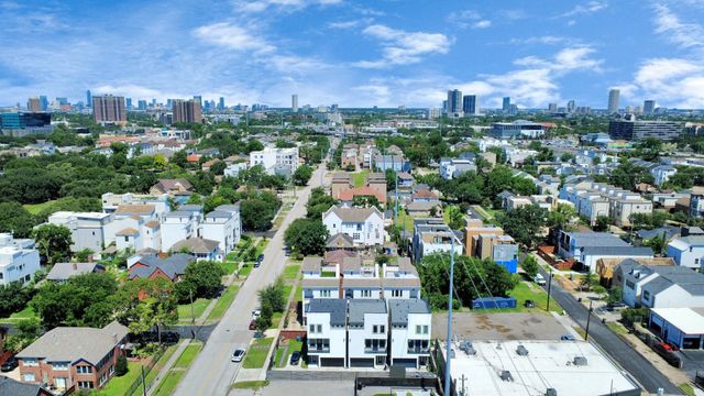 1805 Blodgett Street, Houston, TX 77004