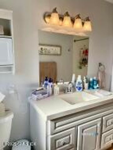 27 High Street B, Greenwich, CT 06830