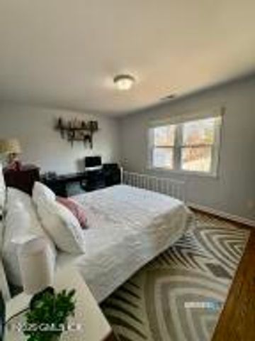 27 High Street B, Greenwich, CT 06830