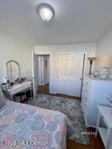 27 High Street B, Greenwich, CT 06830