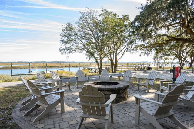 63 Toppin Dr, Hilton Head Island, SC 29926