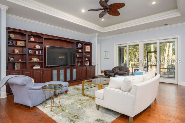 63 Toppin Dr, Hilton Head Island, SC 29926