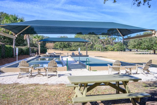 63 Toppin Dr, Hilton Head Island, SC 29926