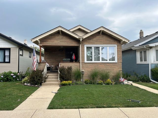 5542 W Grace Street, Chicago, IL 60641