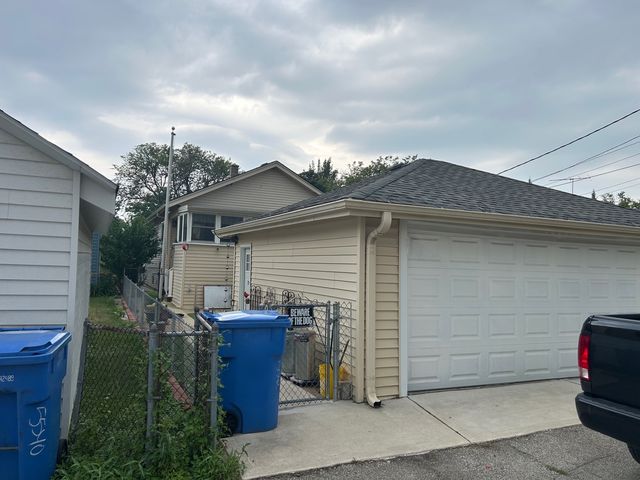 5542 W Grace Street, Chicago, IL 60641