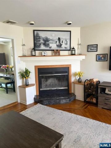 606 Orangeburgh Road, River Vale, NJ 07675