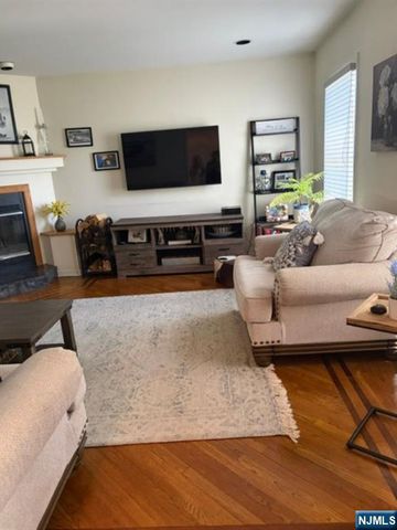 606 Orangeburgh Road, River Vale, NJ 07675