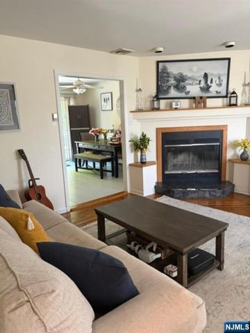 606 Orangeburgh Road, River Vale, NJ 07675