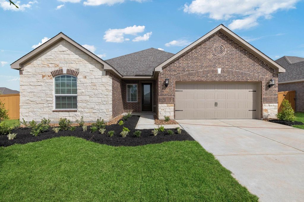 2908 Fair Wind Lane, Texas City, TX 77510