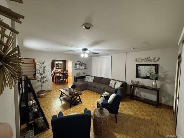 7817 64th Street, Glendale, NY 11385